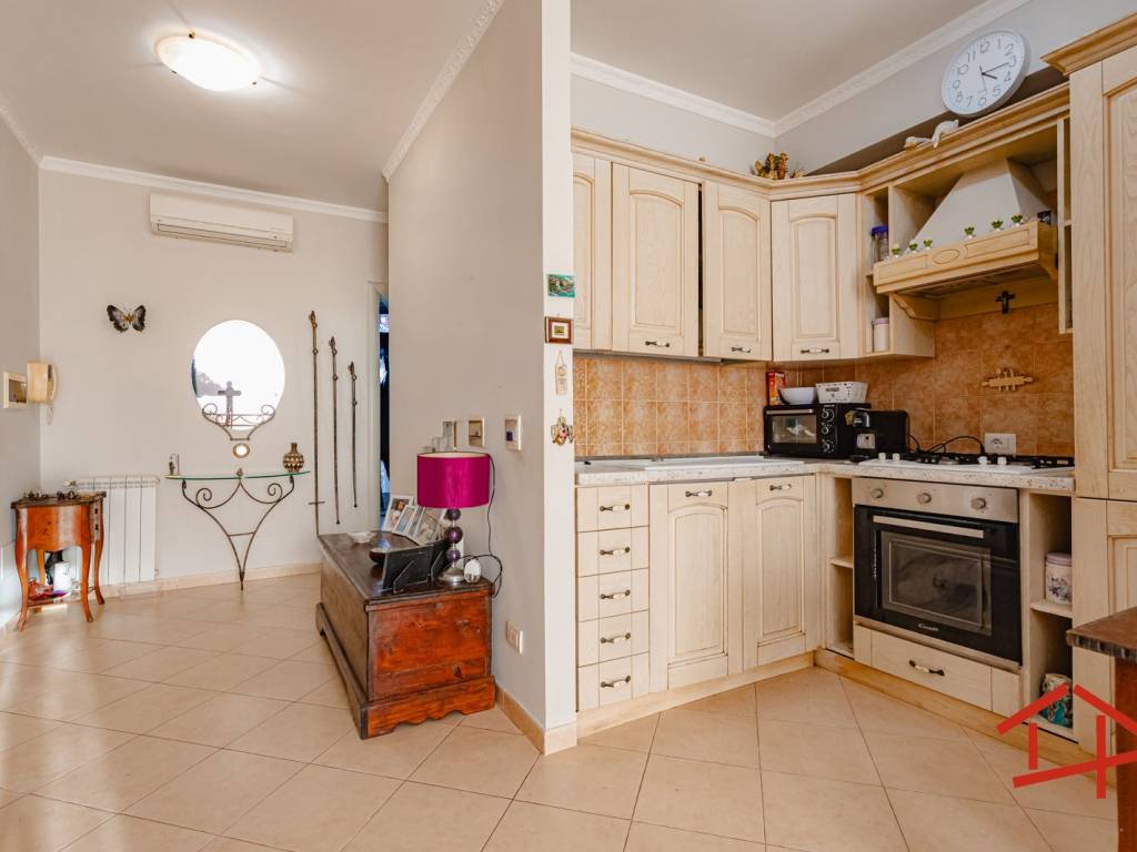 Appartamento a Pomezia in Via Catullo - Foto 5