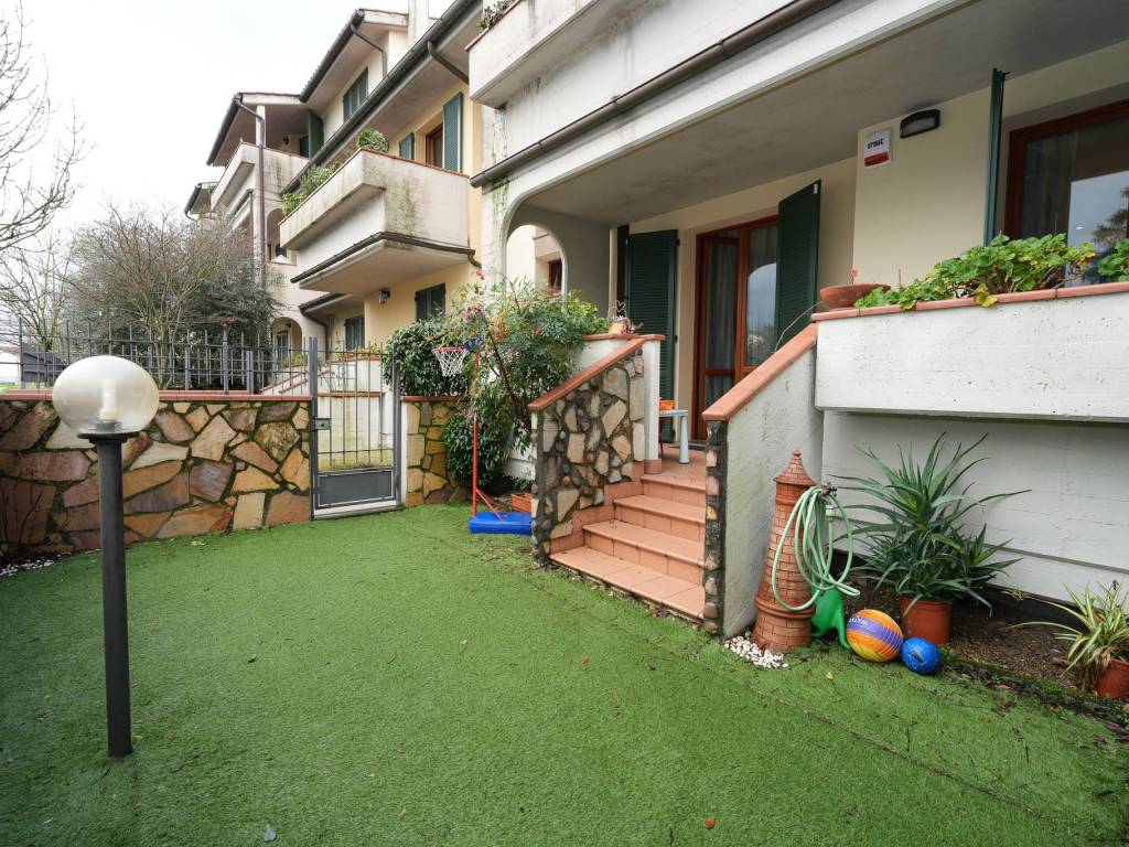 Appartamento a Prato in Via Federico Garcia Lorca - Foto 2
