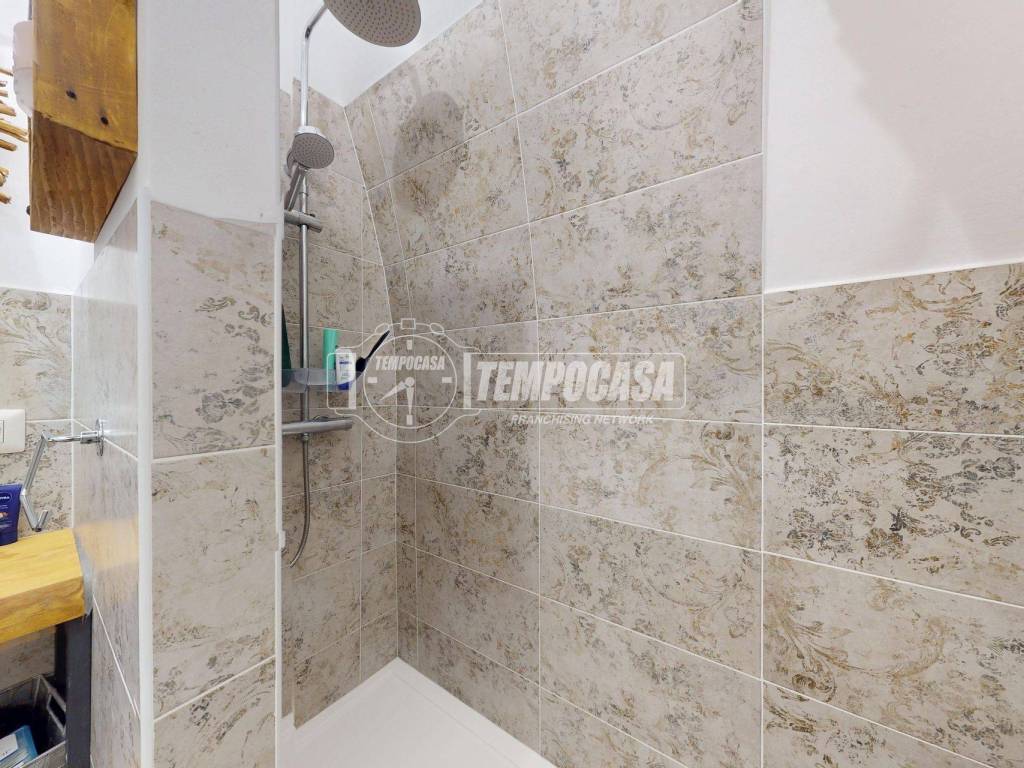 Appartamento a Casamassima in Via CAVOUR - Foto 5