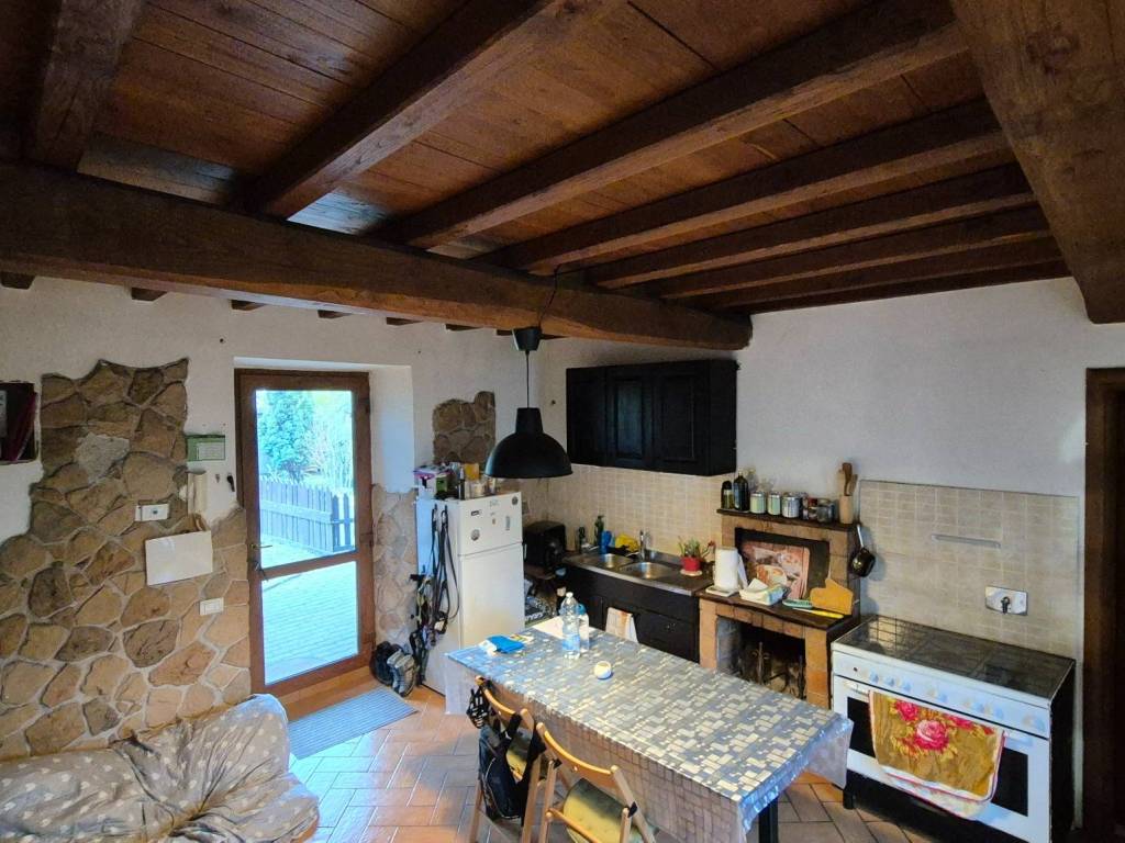 Appartamento a Viterbo in Via Lazio - Foto 2