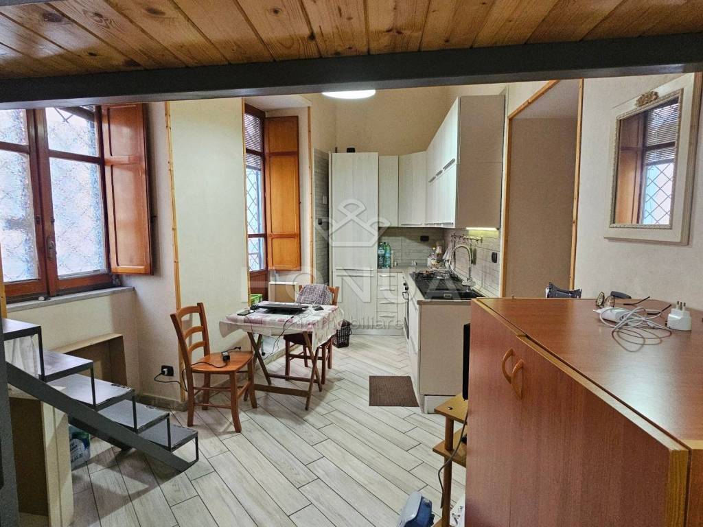 Appartamento a Napoli in Via Beniamino Cesi, 5 - Foto 2