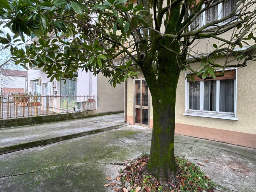 Villa a Quistello in Via Guglielmo Oberdan - Foto 3