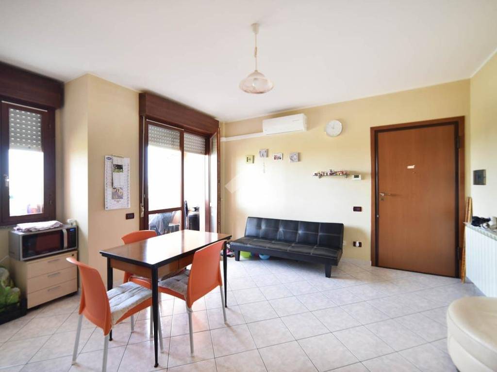 Appartamento a Selargius in Via Sulcis, 15 - Foto 2