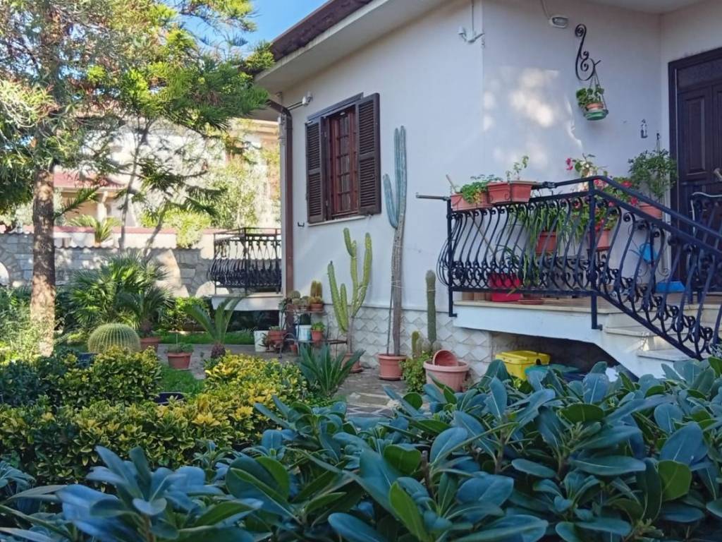 Casa indipendente a Cisterna di latina - Foto 3