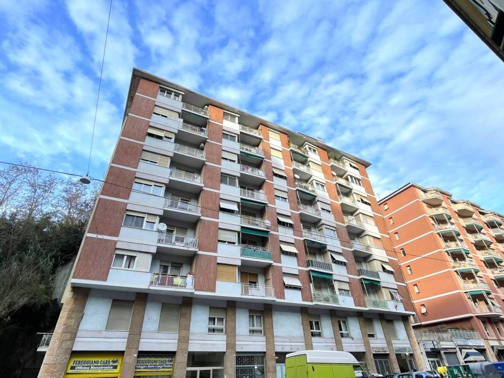 Appartamento a Genova in Via Fereggiano, 16 - Foto 3
