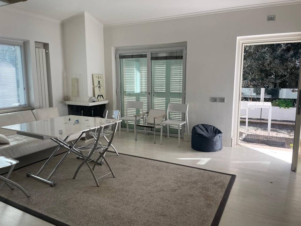 Attico / mansarda a Fiumicino in Via Pietra Ligure - Foto 3