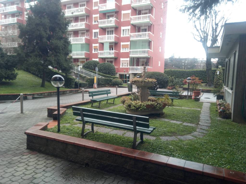Appartamento a Buccinasco in Via Vigevanese, 7 - Foto 2