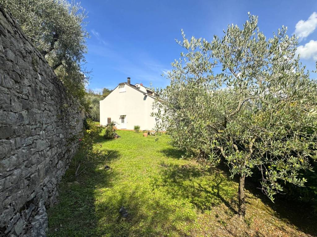 Villa a Vaiano in Via dell'Apparita - Foto 4