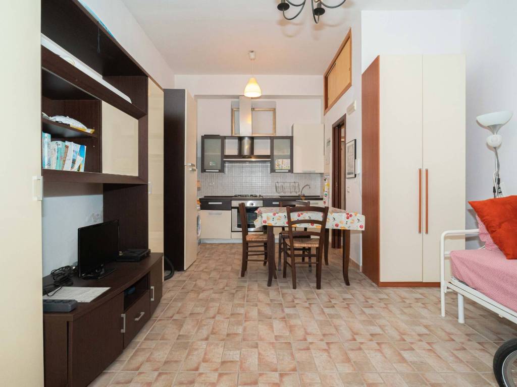 Casa indipendente a Letojanni in via Enrico Toti, 11 - Foto 2