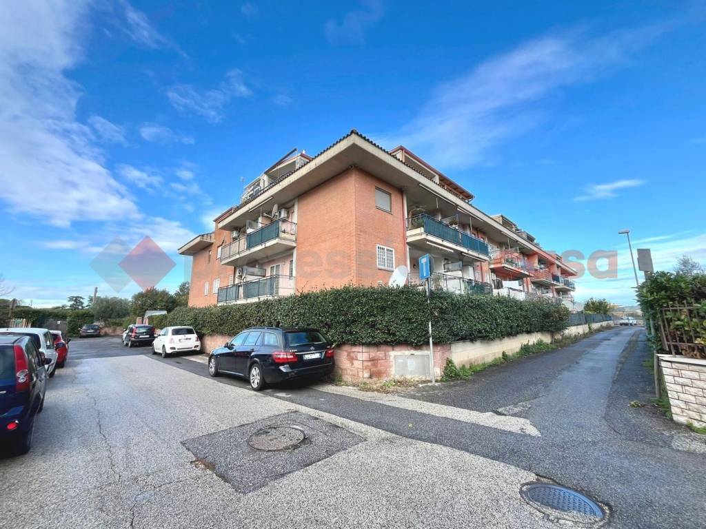 Appartamento a Guidonia montecelio in Via Giovanni Nicotera, 24 - Foto 2