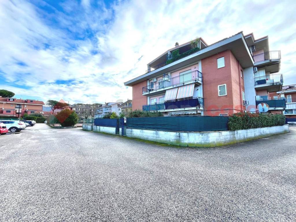Appartamento a Guidonia montecelio in Via Giovanni Nicotera, 24 - Foto 3