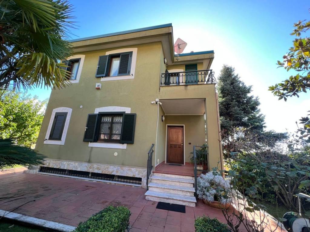Villa a San cipriano picentino in Via Tora di Filetta - Foto 2