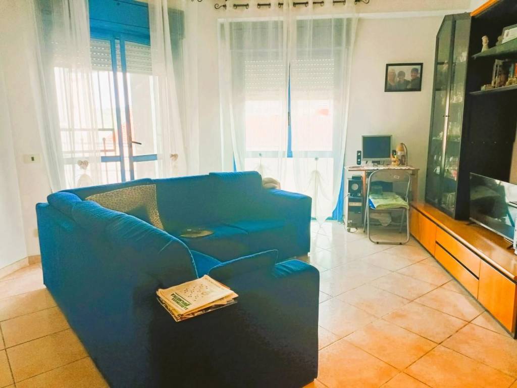 Appartamento a Livorno in Via Giotto, - Foto 3