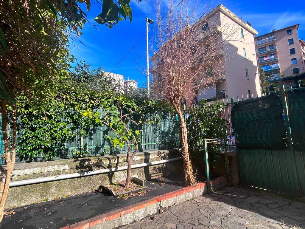 Appartamento a Genova in Via Gorizia, 8 - Foto 4
