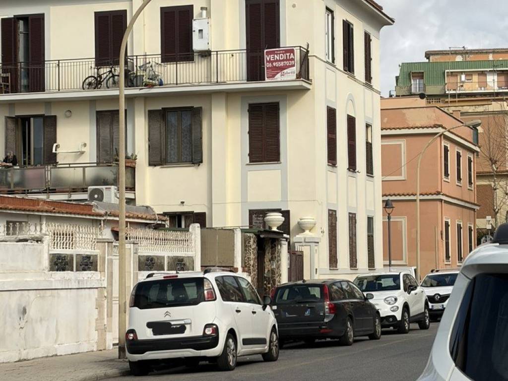 Appartamento a Ladispoli in VIA DUCA DEGLI ABRUZZI, 177 - Foto 4