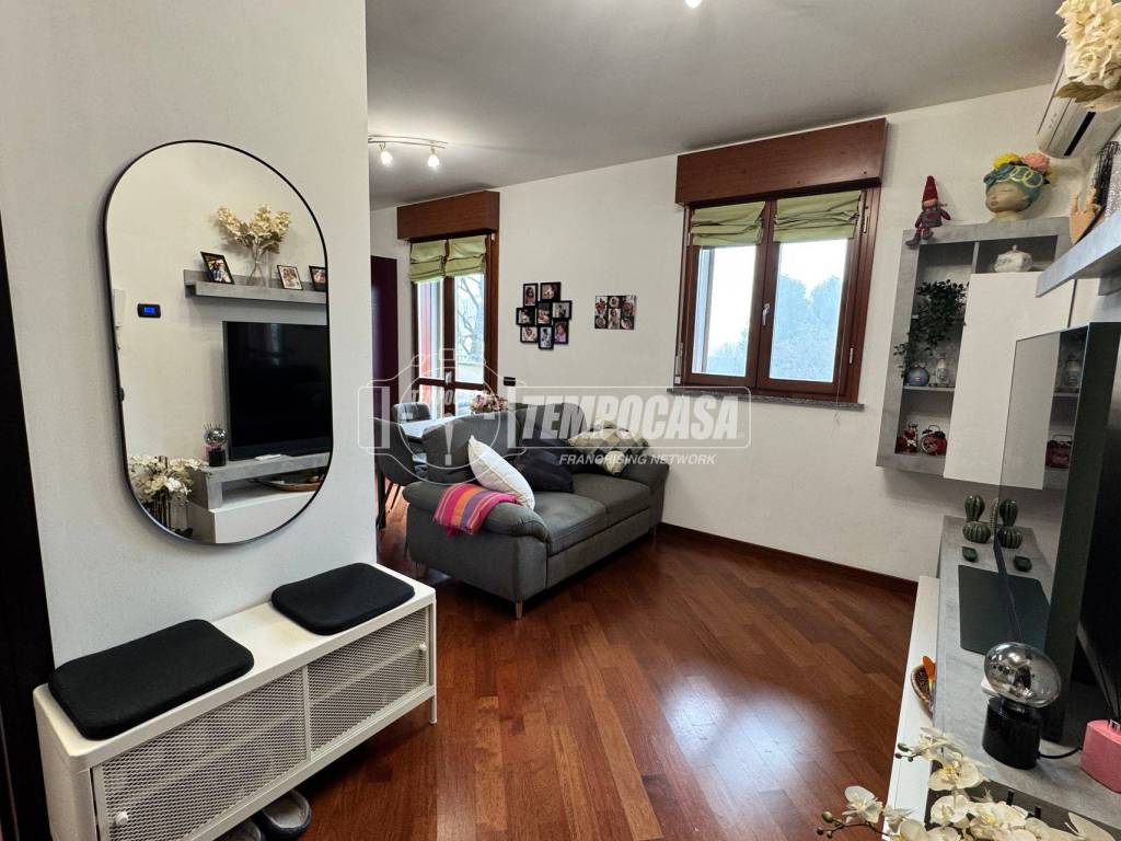 Appartamento a Arluno in Via Filippo Turati 75/F - Foto 2