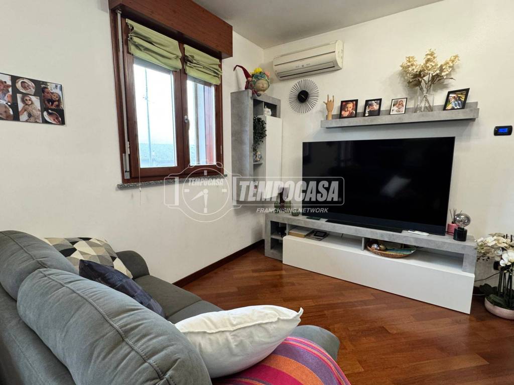Appartamento a Arluno in Via Filippo Turati 75/F - Foto 4