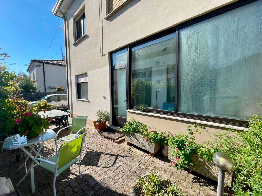 Appartamento a Monfalcone in Via Vincenzo Bellini, 13 - Foto 2