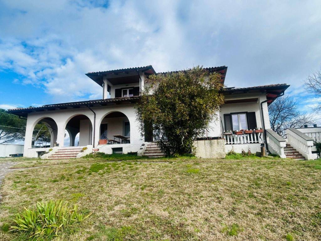 Villa a Perugia in Strada di San Felicissimo - Foto 2
