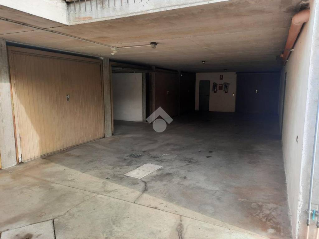 Box / garage a Verona in Via Oglio, 4 - Foto 3