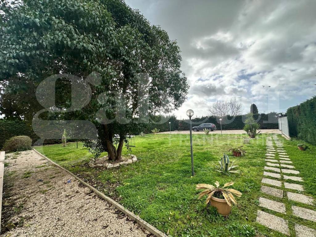 Villa a Latina in Strada Valmontorio, 341 - Foto 4