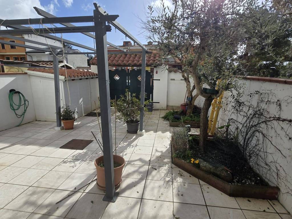 Villetta a schiera a Nuoro in Viale Fontana Buddia - Foto 2