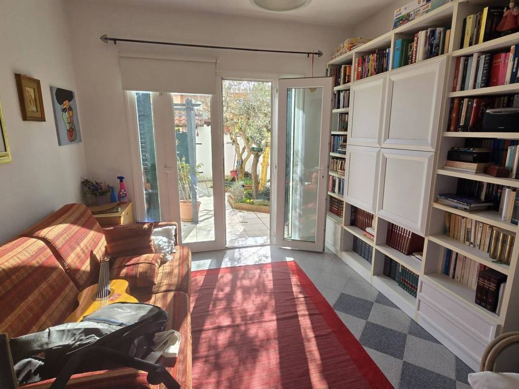 Villetta a schiera a Nuoro in Viale Fontana Buddia - Foto 4