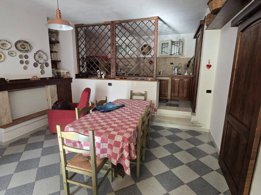 Villetta a schiera a Nuoro in Viale Fontana Buddia - Foto 5