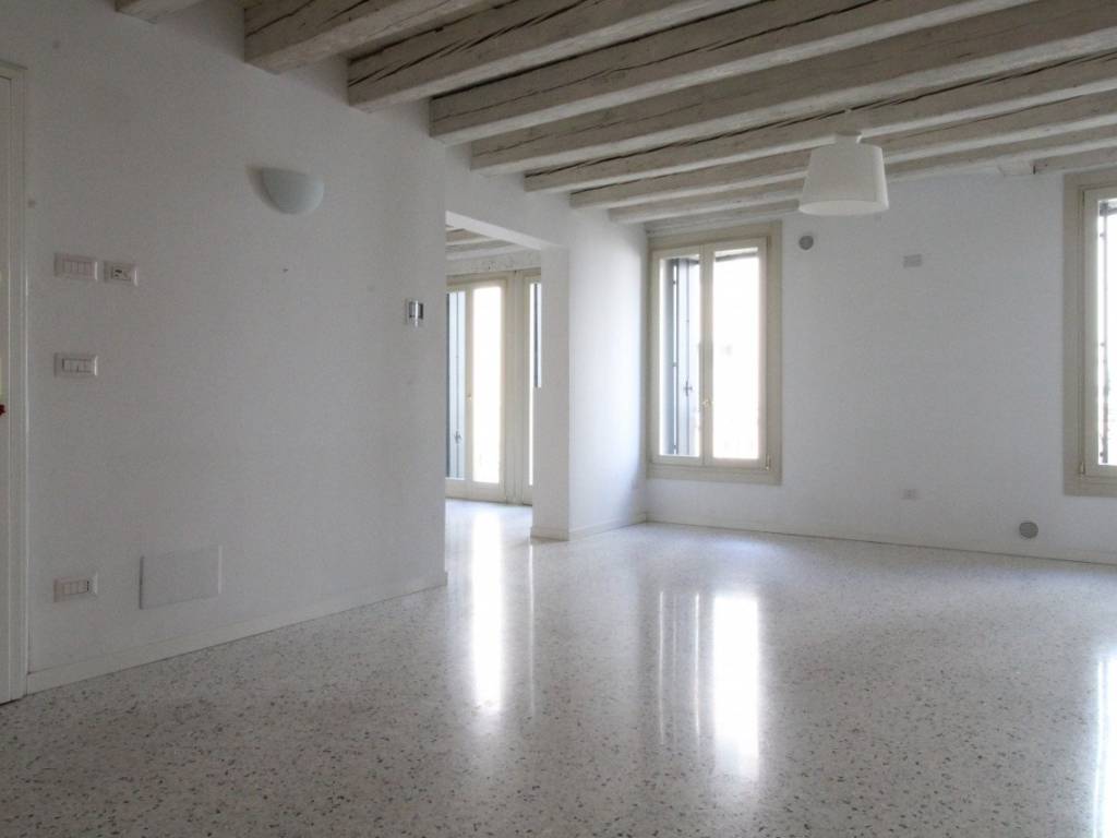 Appartamento a Vicenza in Contra' Pescherie Vecchie - Foto 2