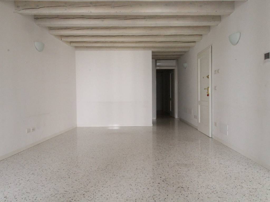 Appartamento a Vicenza in Contra' Pescherie Vecchie - Foto 5