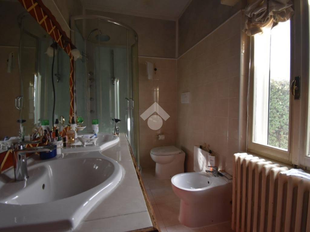 Villa a Castiglione delle stiviere in Via padre costanzo beschi, 45 - Foto 3