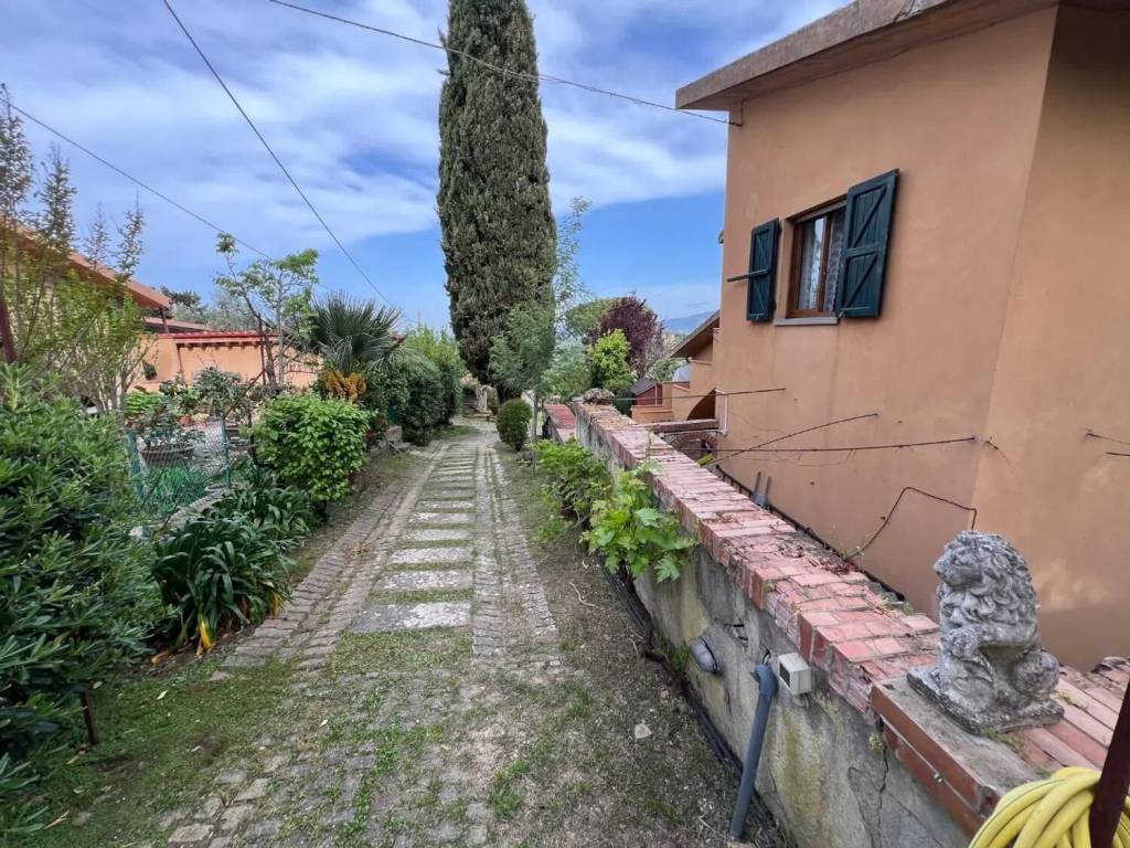 Appartamento a Montescudaio in Via Della Libertà - Foto 2