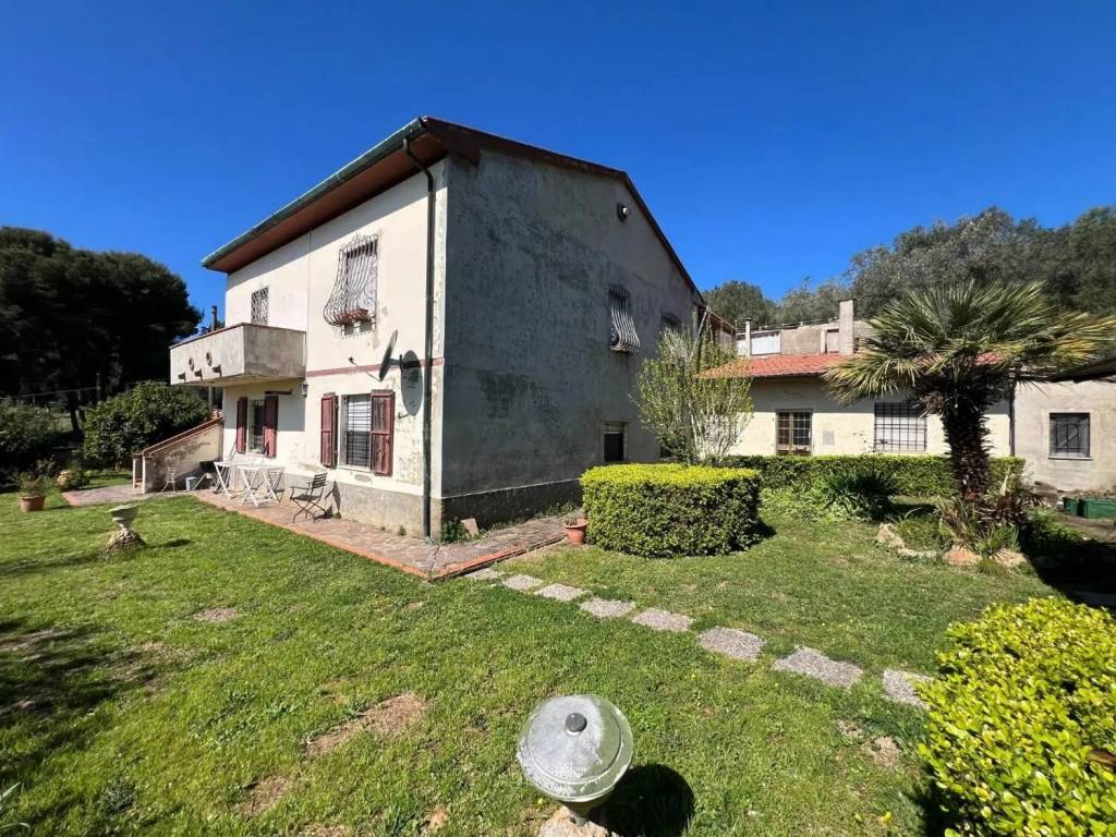 Rustico / casale a Bibbona in Via Della Camminata Est - Foto 3