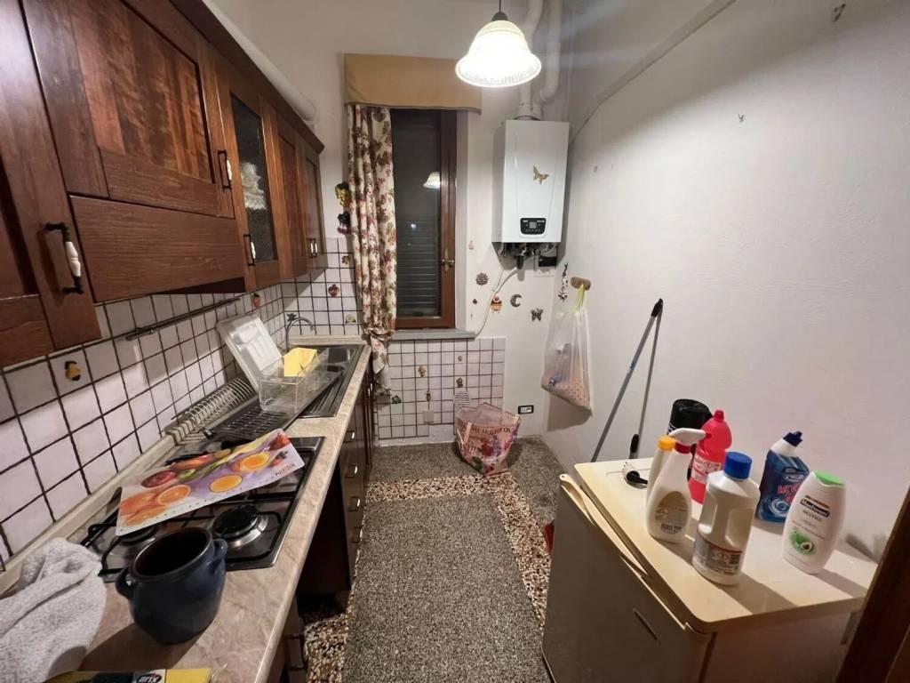 Appartamento a Cecina in Via Giosue Borsi - Foto 3