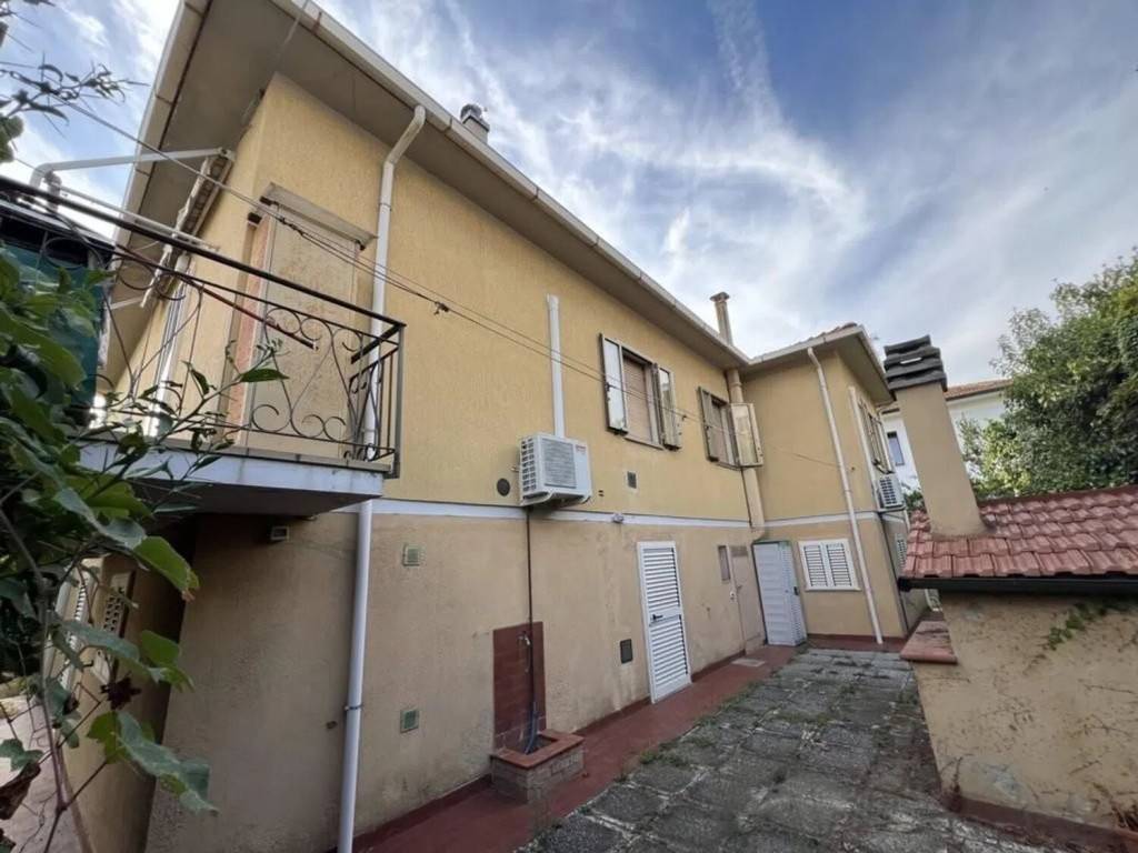 Villa a Cecina in Via Pasubio - Foto 4