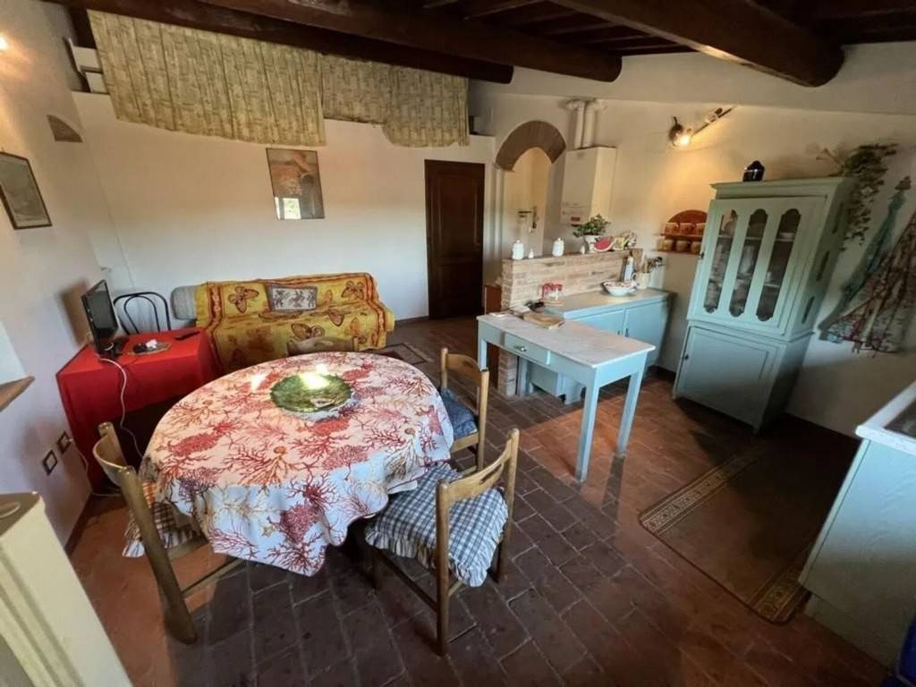 Appartamento a Cecina in Urb. Collemezzano Alto San Pietro In Palazzi-Collemezzano-Buca Del Gatto - Foto 2