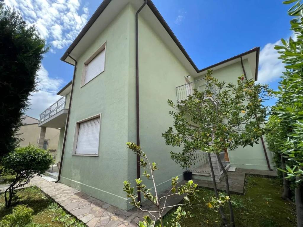 Villa a Bibbona in Via I Maggio - Foto 5