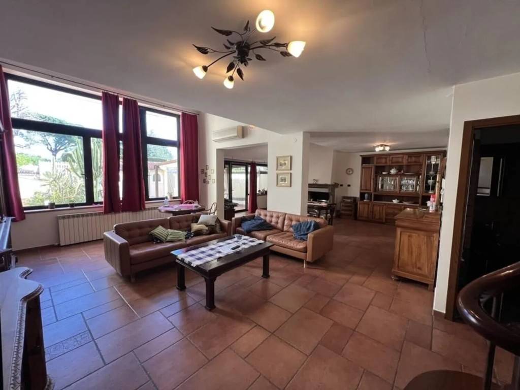 Villa a Cecina in Via Aurelia Nord - Foto 4