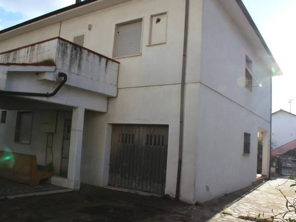 Villa a Cecina in Viale Guglielmo Marconi - Foto 4