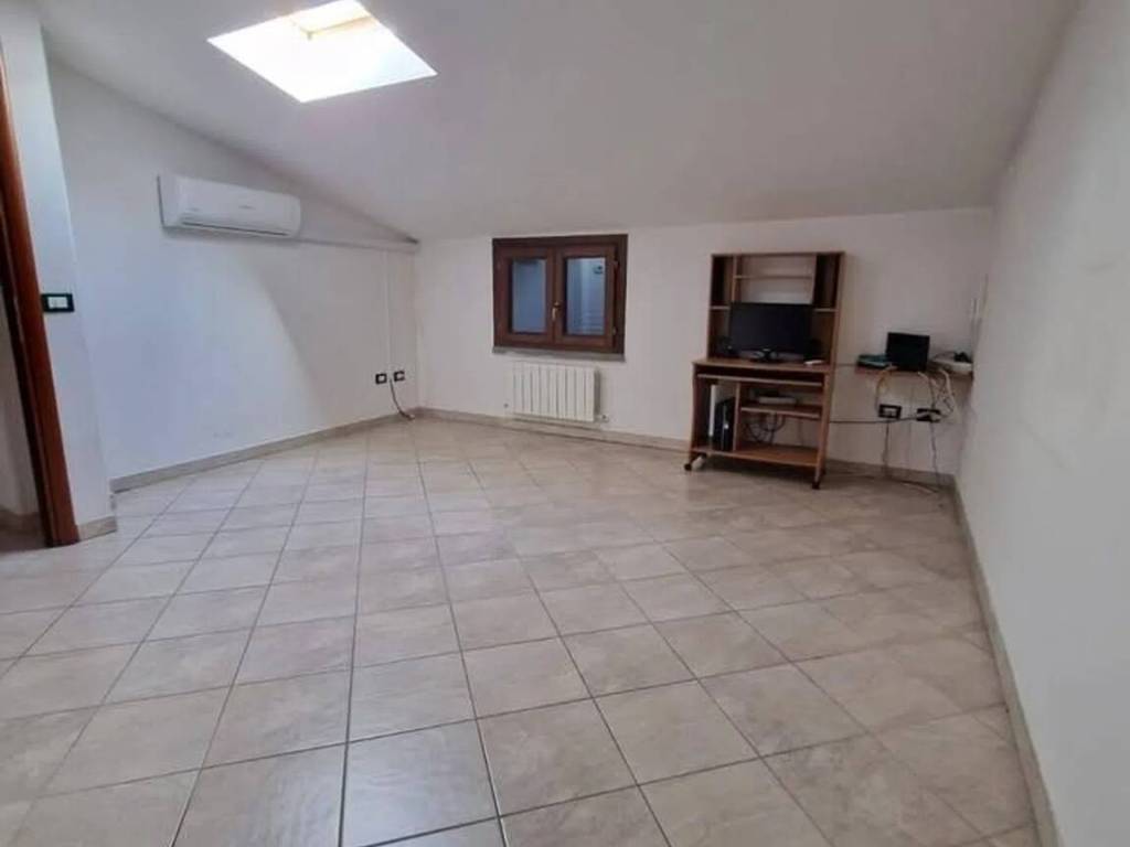 Villa a Cecina in Via Pasubio - Foto 4