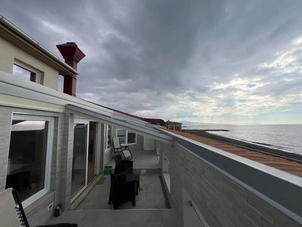 Appartamento a Cecina in Viale Della Vittoria, 57023 - Foto 2