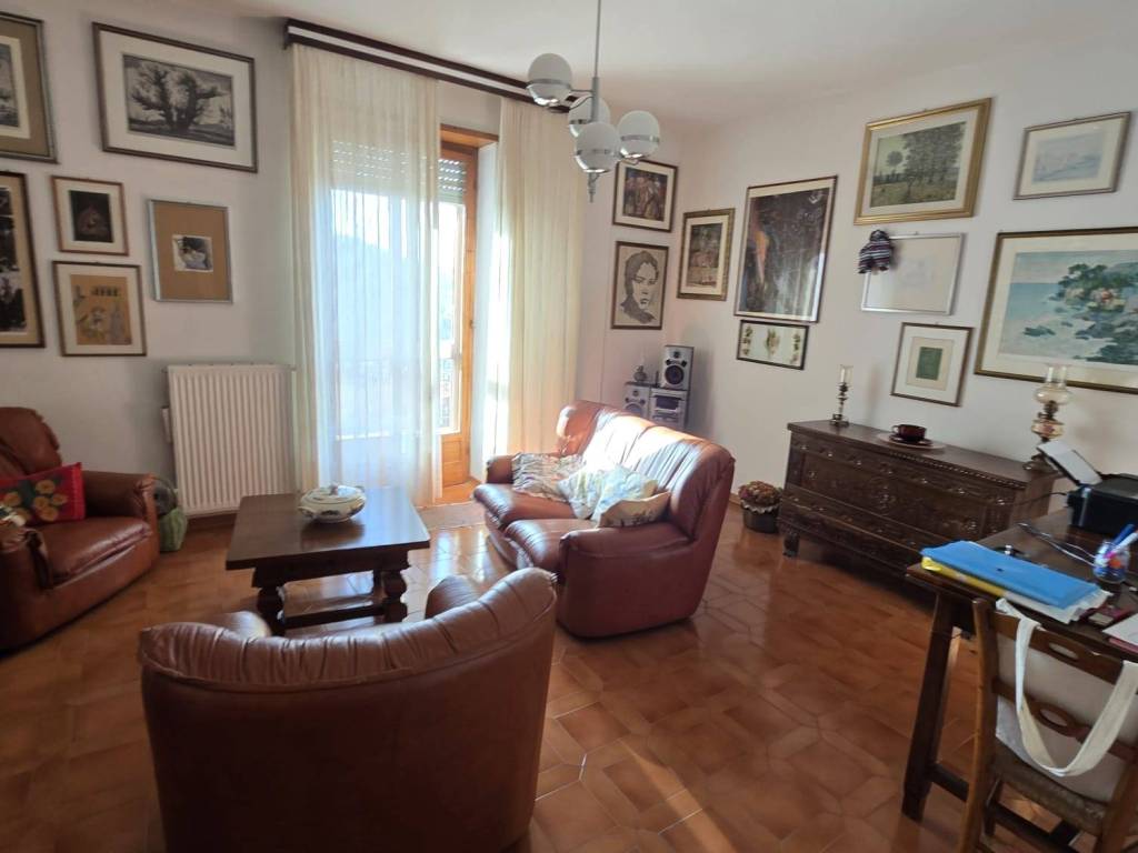 Appartamento a Nuoro in Via Oggiano - Foto 3