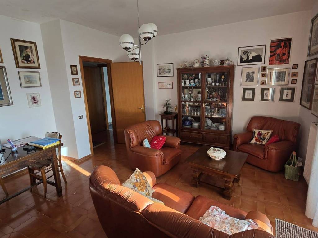 Appartamento a Nuoro in Via Oggiano - Foto 5