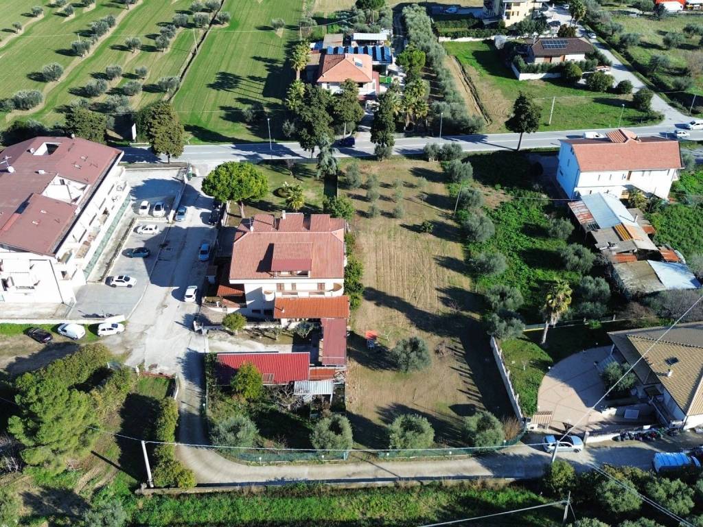 Villa a Alba adriatica in Via Adriatica, 28 - Foto 2