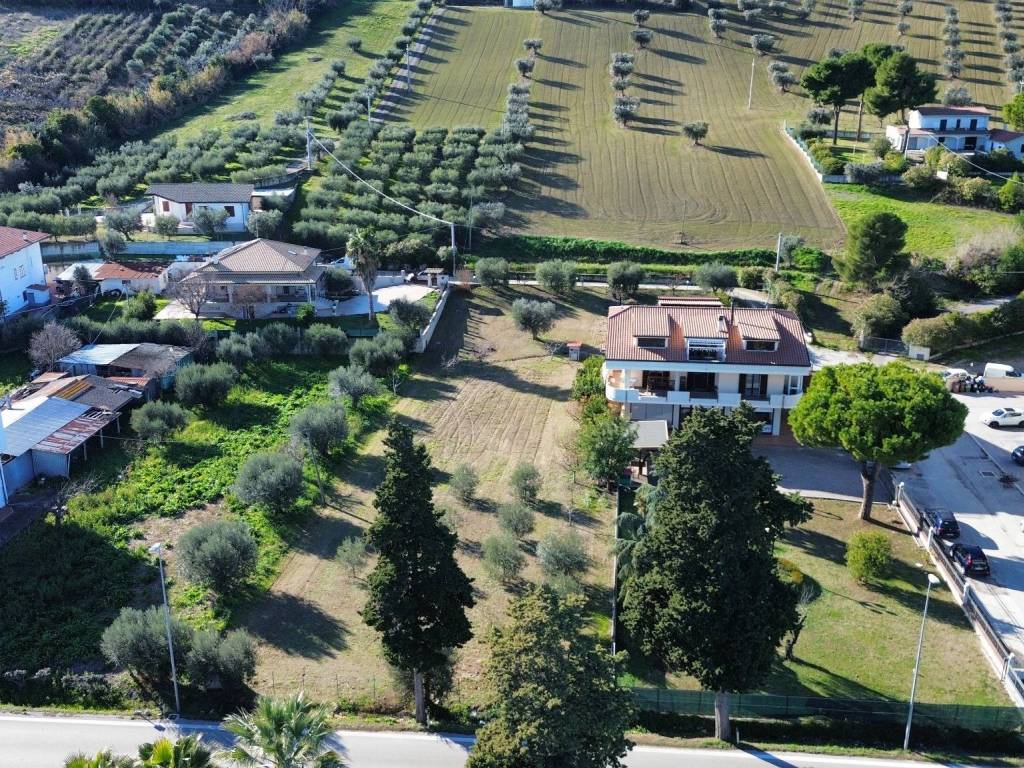 Villa a Alba adriatica in Via Adriatica, 28 - Foto 3