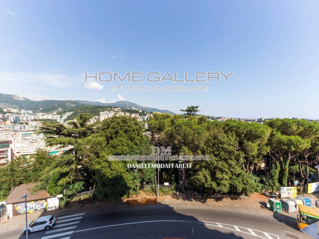 Appartamento a Genova in Piazza Daniele Manin - Foto 2
