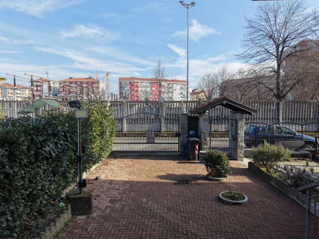 Villa a Settimo torinese in Via Francesco Baracca, 8 - Foto 2