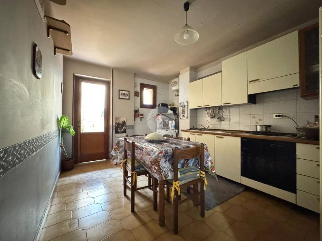 Appartamento a Giugliano in campania in VIA SANT'ANNA, 16 - Foto 2