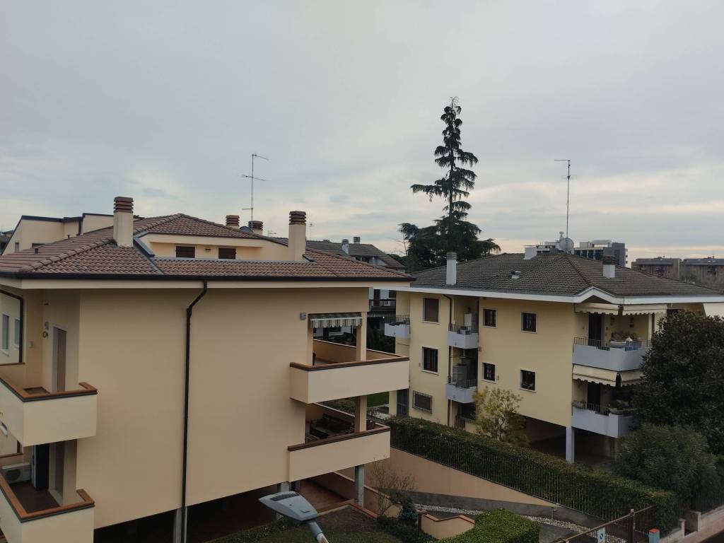 Appartamento a Verona in Via Giovanni Battista Cavalcaselle, 33 - Foto 2