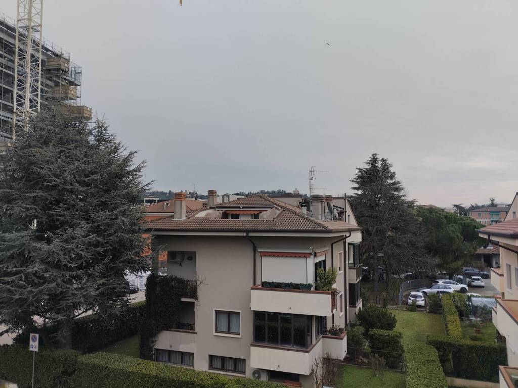 Appartamento a Verona in Via Giovanni Battista Cavalcaselle, 33 - Foto 3